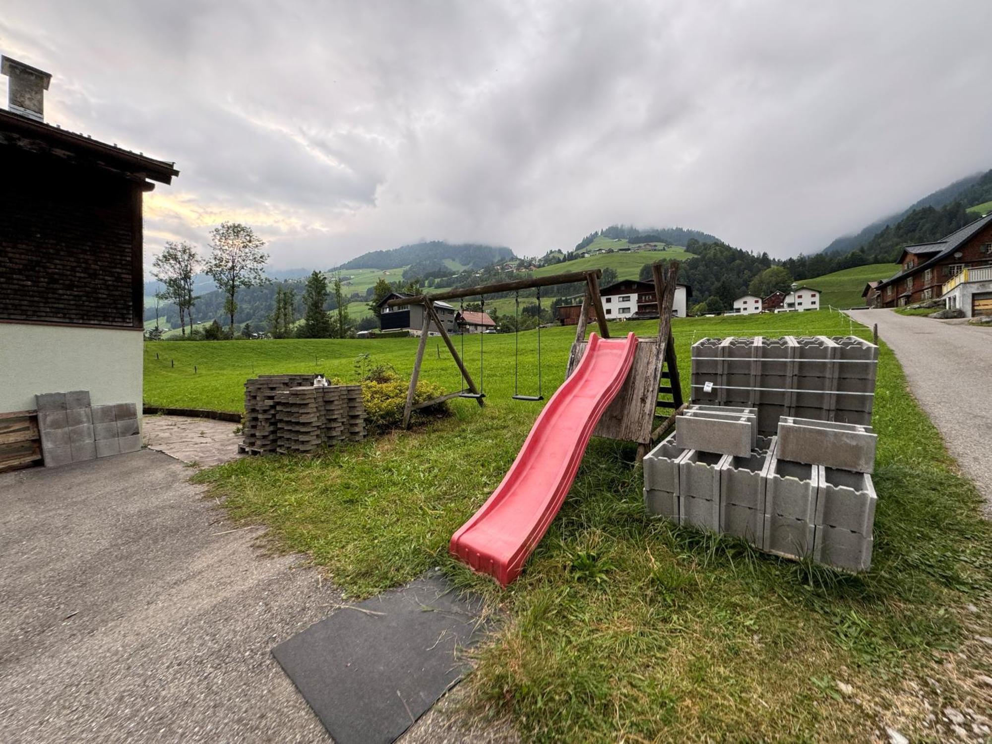 Freundliche 2-Zimmer-Erdgeschosswohnung Mit Garten In Seeberg Sonntag Extérieur photo