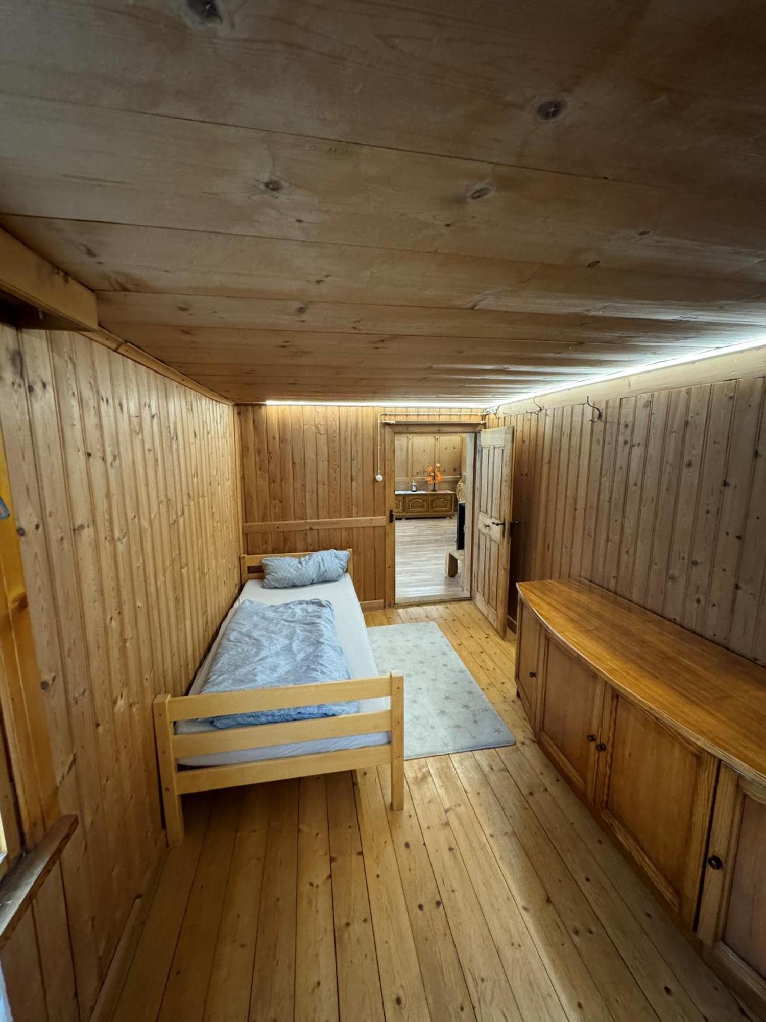 Freundliche 2-Zimmer-Erdgeschosswohnung Mit Garten In Seeberg Sonntag Extérieur photo