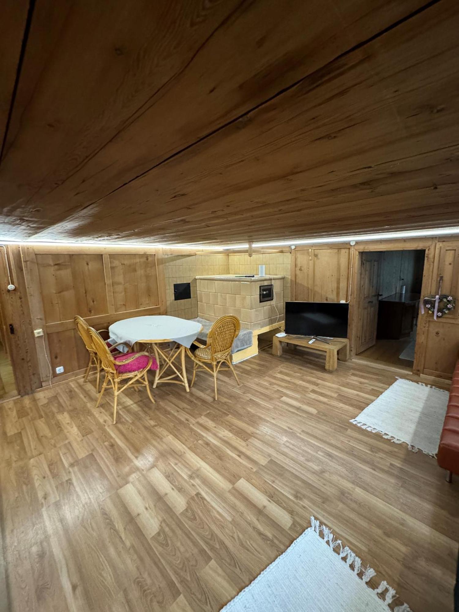 Freundliche 2-Zimmer-Erdgeschosswohnung Mit Garten In Seeberg Sonntag Extérieur photo